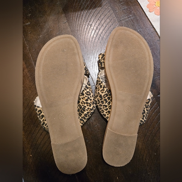 A New Day Women's Leopard Print Sandals Sz 8 - Picture 3 of 3